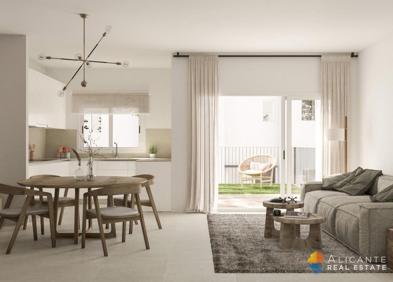 3 soveværelse Byhus til salg i Monforte del Cid med swimmingpool - € 332.500 (Ref: 7723202)