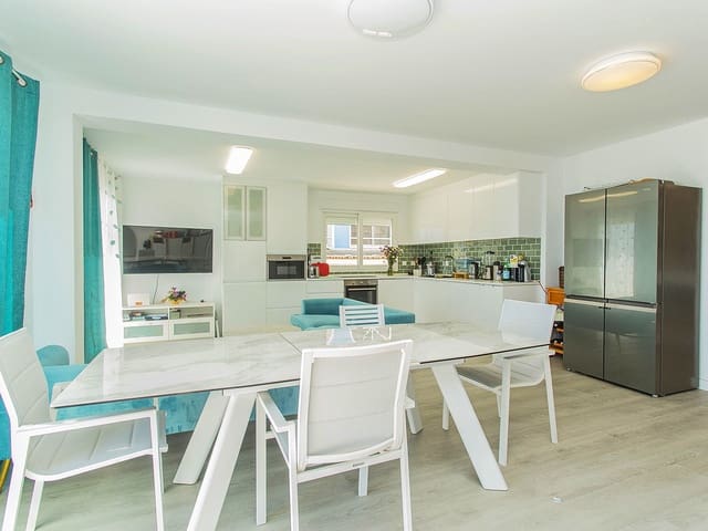 6 bedroom Villa for sale in Los Europeos, Torrevieja with pool garage - € 1,200,000 (Ref: 7727295)