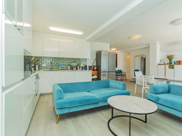 6 bedroom Villa for sale in Los Europeos, Torrevieja with pool garage - € 1,200,000 (Ref: 7727295)