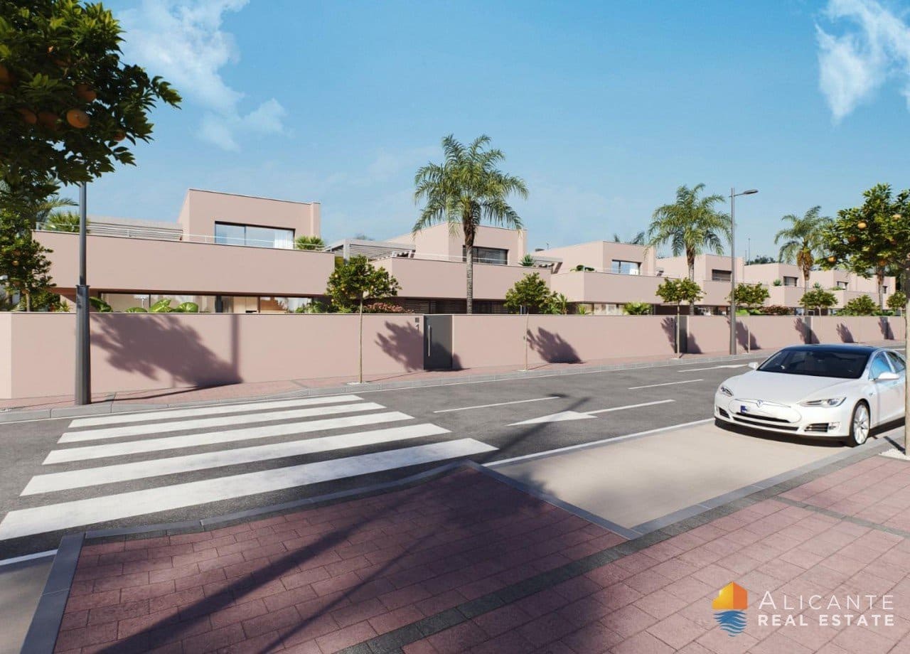 3 sovrum Villa till salu i Roldan med pool - 995 000 € (Ref: 7730599)