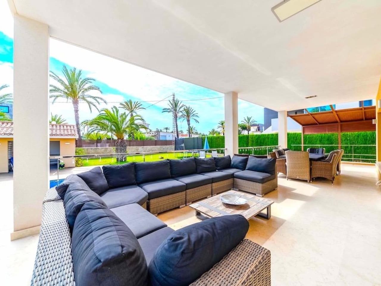 5 soveværelse Villa til salg i Cabo Roig med swimmingpool - € 1.995.000 (Ref: 7747751)