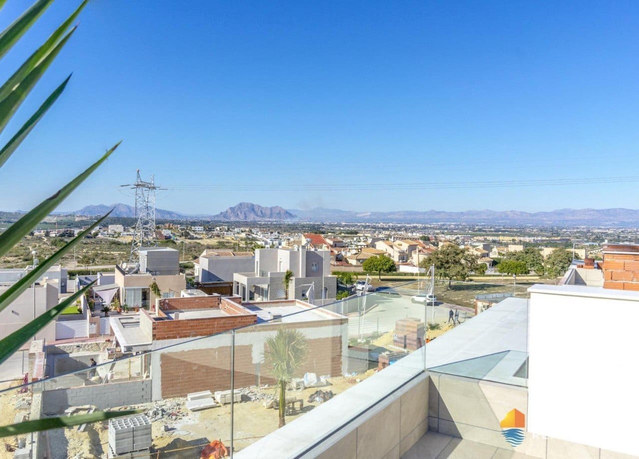 3 chambre Villa/Maison à vendre à Ciudad Quesada avec piscine - 649 000 € (Ref: 7765126)