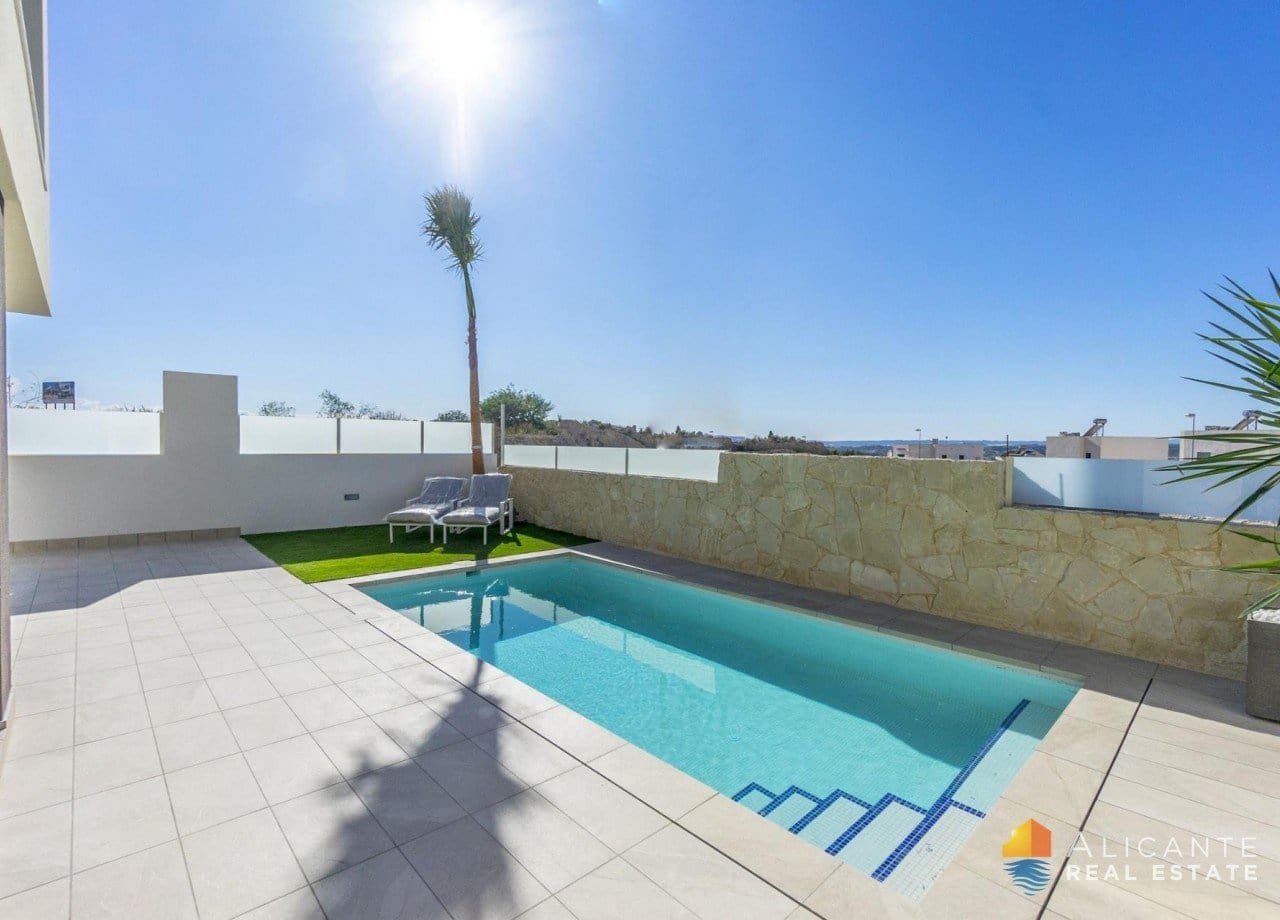 3 chambre Villa/Maison à vendre à Ciudad Quesada avec piscine - 649 000 € (Ref: 7765126)