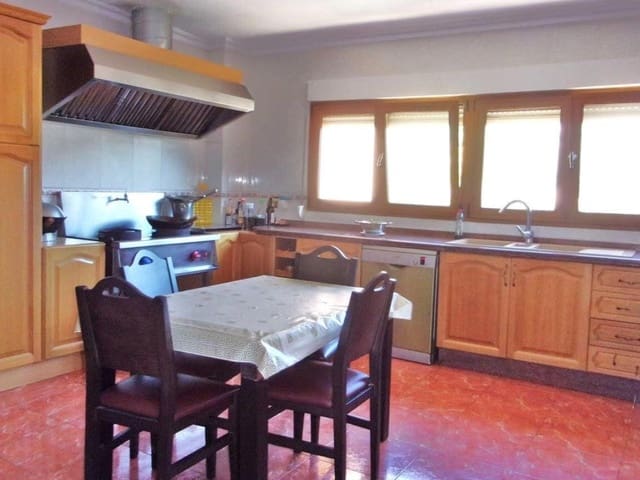 9 soveværelse Finca/Landehus til salg i Alicante by med swimmingpool - € 1.285.000 (Ref: 7769610)