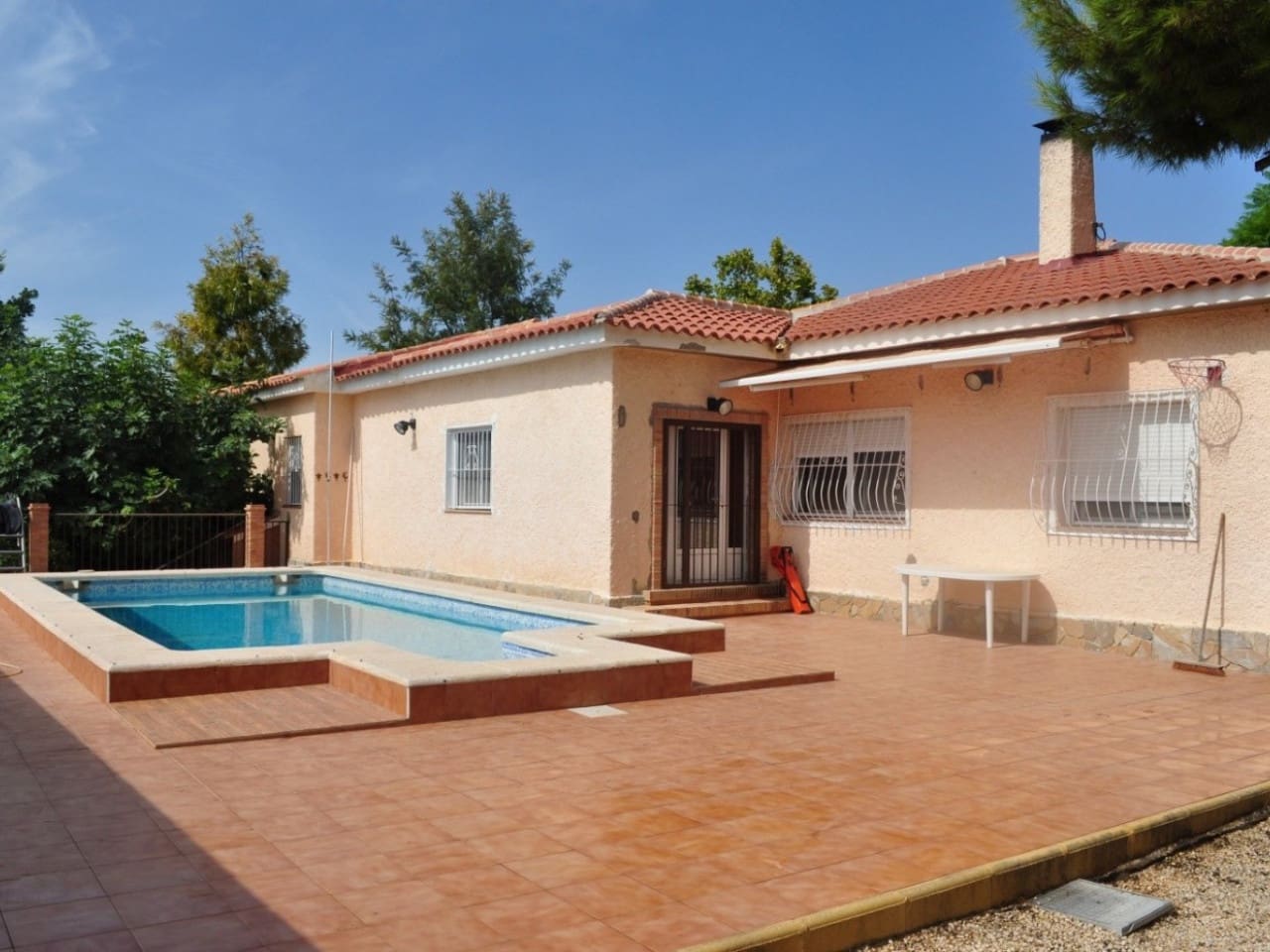 4 makuuhuone Maalaistalo myytävänä paikassa San Vicente / Sant Vicent del Raspeig mukana uima-altaan - 395 000 € (Ref: 7770699)