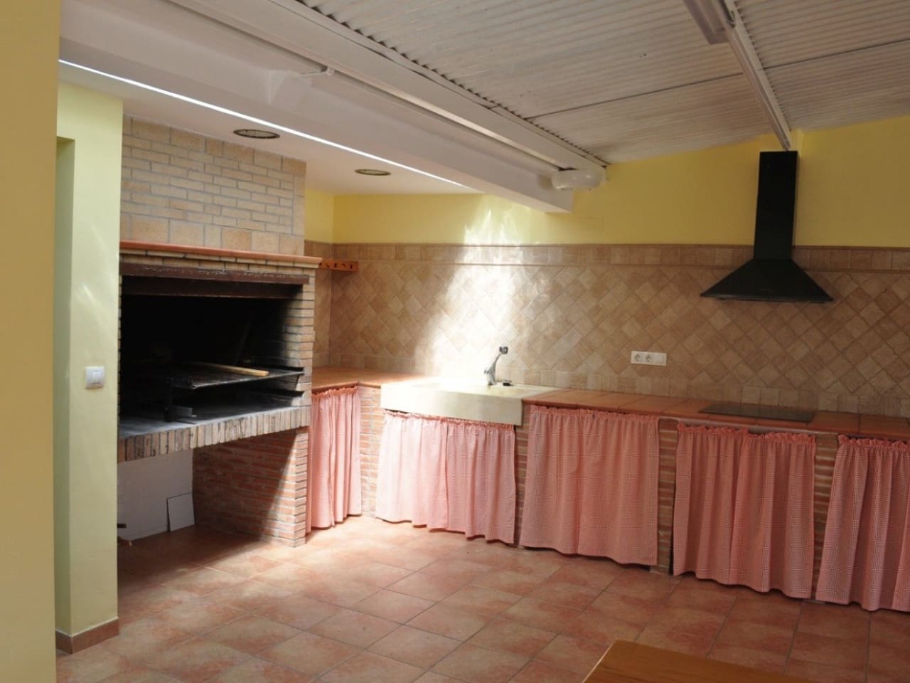 4 makuuhuone Maalaistalo myytävänä paikassa San Vicente / Sant Vicent del Raspeig mukana uima-altaan - 395 000 € (Ref: 7770699)