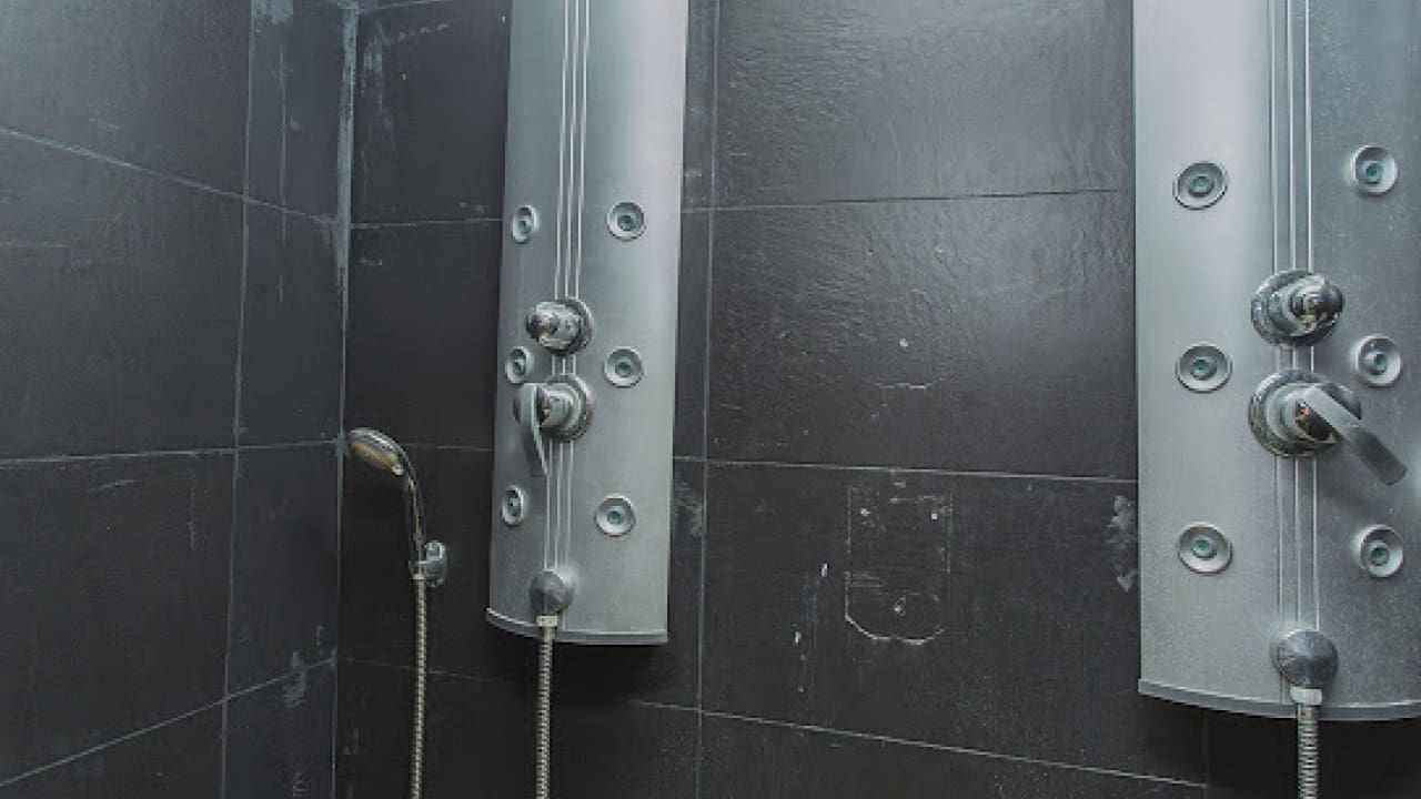 Commercial for sale in Torrevieja - € 378,000 (Ref: 7858223)