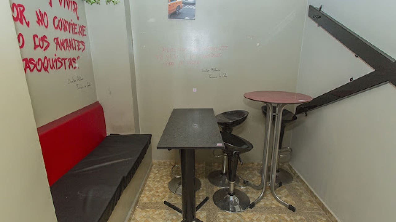 Commercial for sale in Torrevieja - € 378,000 (Ref: 7858223)