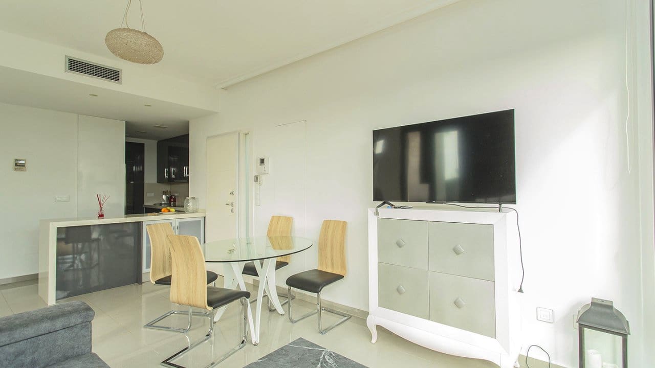 3 soveværelse Villa til salg i Orihuela Costa med swimmingpool garage - € 499.000 (Ref: 7887028)