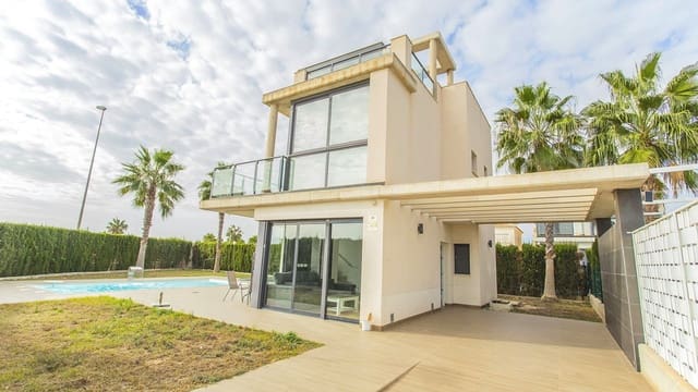 Chalet de 3 habitaciones en Lomas de Cabo Roig - Los Dolses, Orihuela en venta con piscina garaje - 499.000 € (Ref: 7887028)