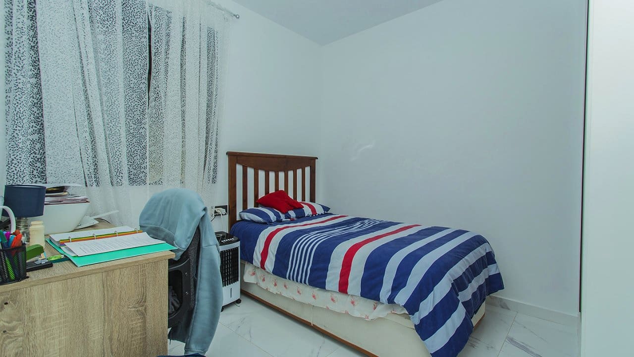 Apartamento de 3 habitaciones en Torrevieja en venta con piscina garaje - 308.500 € (Ref: 7941099)