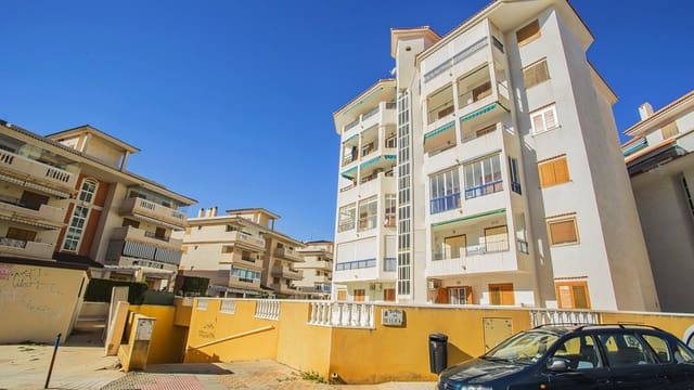 Garage zu verkaufen in Los Europeos, Torrevieja - 12.000 € (Ref: 7957292)