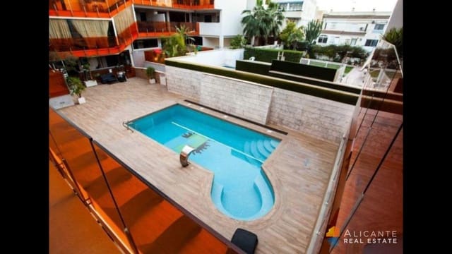 Apartamento de 2 habitaciones en Centro, Torrevieja en venta con piscina - 199.900 € (Ref: 7959310)