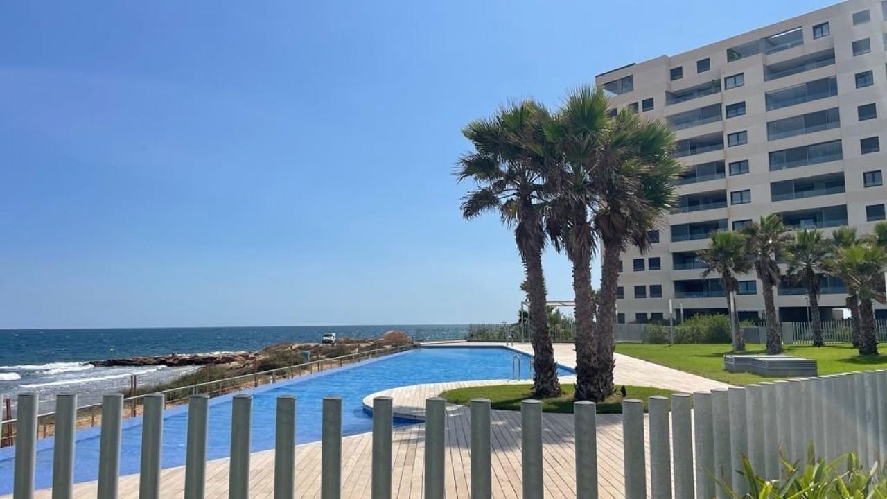 3 soveværelse Lejlighed til salg i Orihuela Costa med swimmingpool - € 699.900 (Ref: 7959312)