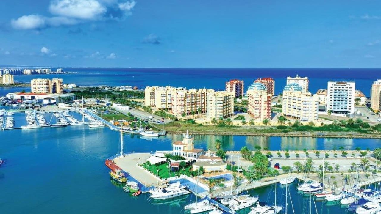 2 quarto Apartamento para venda em La Manga del Mar Menor com piscina - 213 259 € (Ref: 7961271)