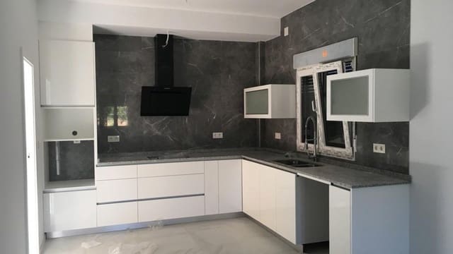 3 sovrum Villa till salu i Pinoso med pool - 332 000 € (Ref: 7971081)