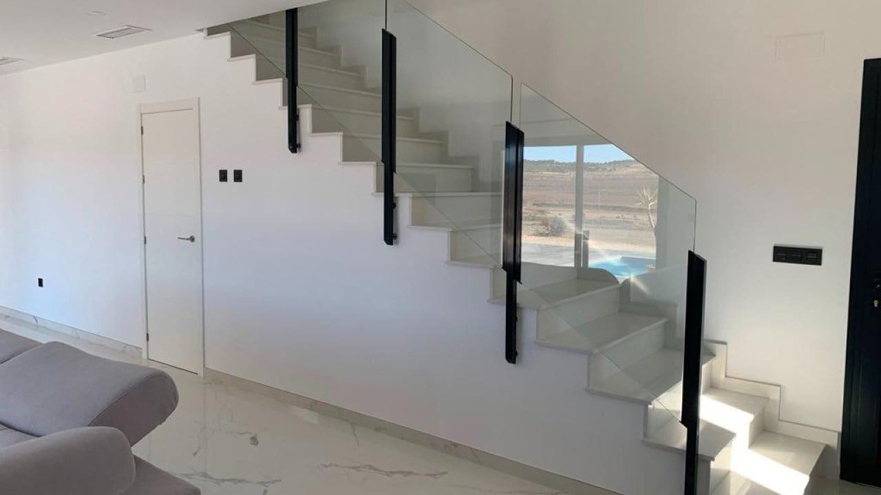 4 bedroom Villa for sale in Pinoso with pool - € 518,000 (Ref: 7971082)