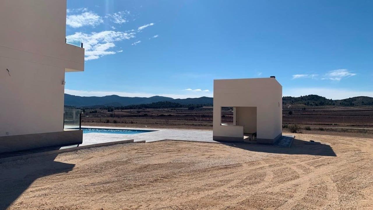 4 bedroom Villa for sale in Pinoso with pool - € 518,000 (Ref: 7971082)
