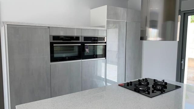 4 sovrum Villa till salu i Pinoso med pool - 436 000 € (Ref: 7971083)