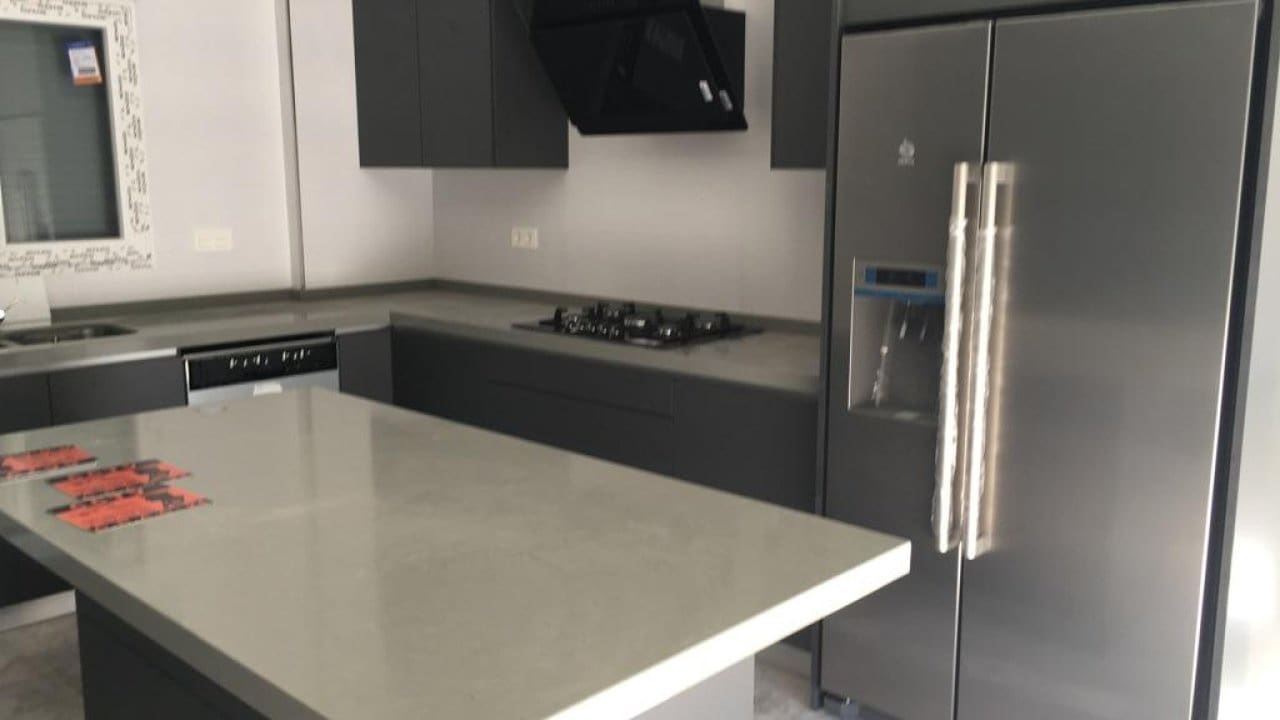 3 slaapkamer Villa te koop in Pinoso met zwembad - € 398.000 (Ref: 7971084)