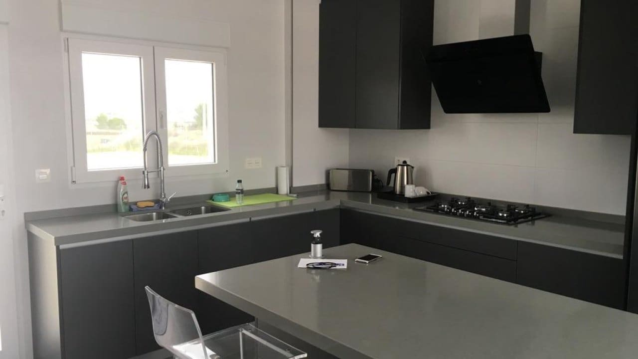 3 slaapkamer Villa te koop in Pinoso met zwembad - € 398.000 (Ref: 7971084)