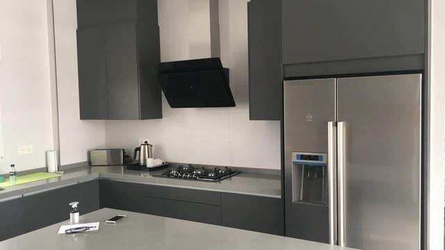 3 slaapkamer Villa te koop in Pinoso met zwembad - € 398.000 (Ref: 7971084)