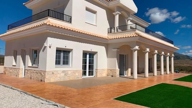 4 Zimmer Villa zu verkaufen in Pinoso mit Pool - 505.000 € (Ref: 7971087)