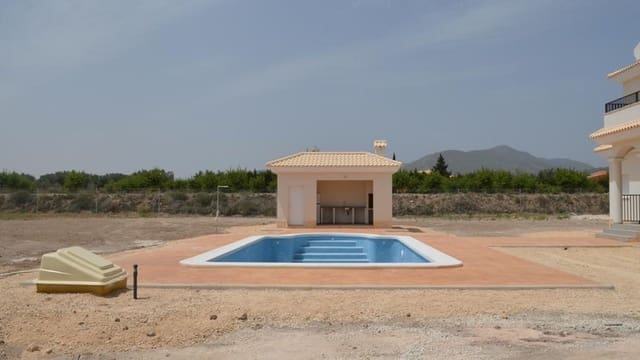 4 Zimmer Villa zu verkaufen in Pinoso mit Pool - 505.000 € (Ref: 7971087)