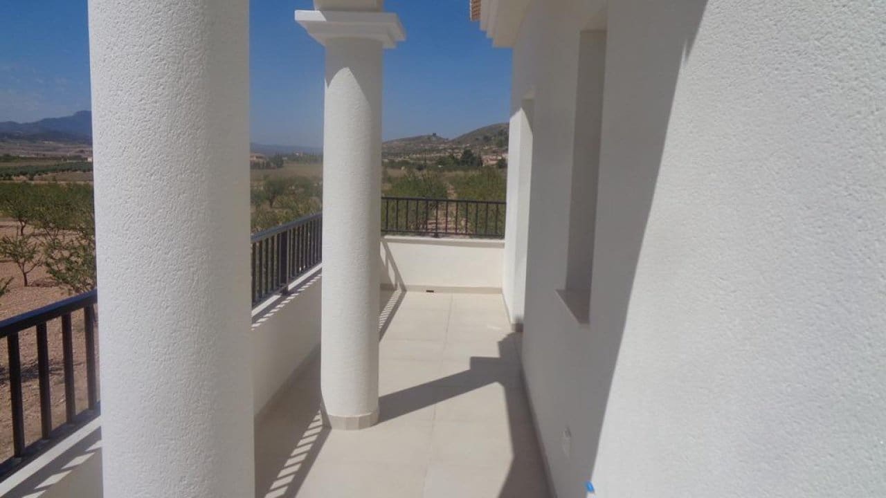 4 Zimmer Villa zu verkaufen in Pinoso mit Pool - 397.000 € (Ref: 7971089)