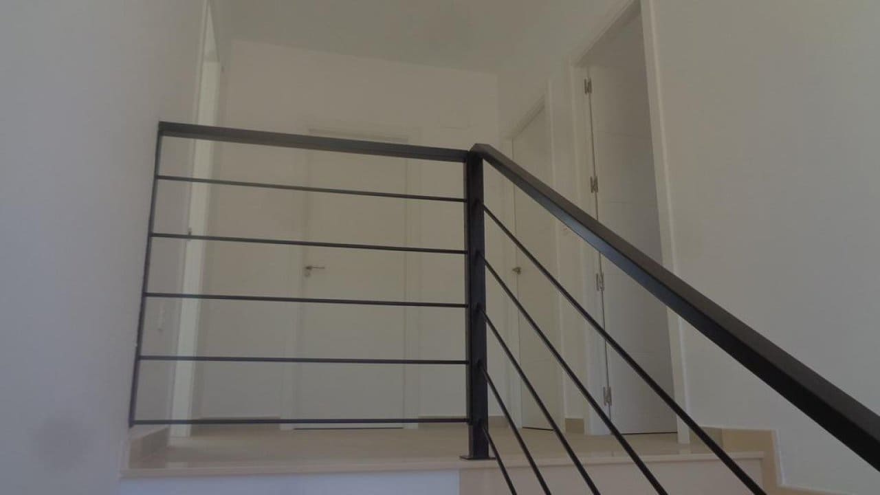 4 Zimmer Villa zu verkaufen in Pinoso mit Pool - 397.000 € (Ref: 7971089)