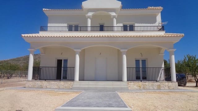 4 Zimmer Villa zu verkaufen in Pinoso mit Pool - 397.000 € (Ref: 7971089)