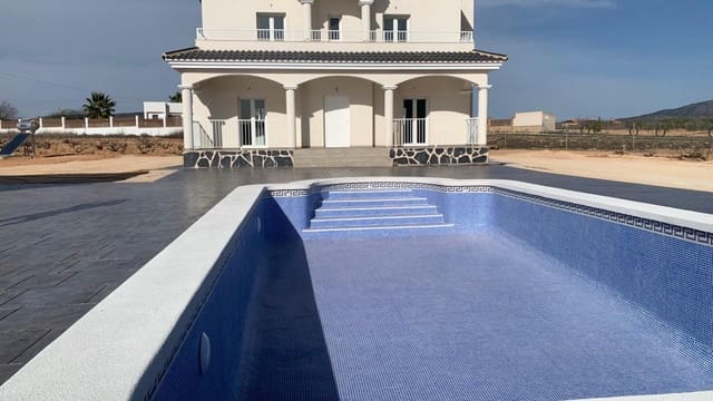 4 Zimmer Villa zu verkaufen in Pinoso mit Pool - 397.000 € (Ref: 7971089)