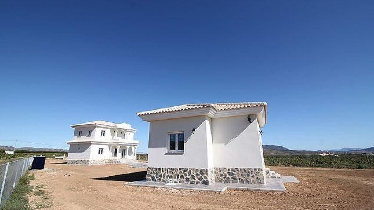 4 bedroom Villa for sale in Pinoso with pool - € 375,000 (Ref: 7971090)