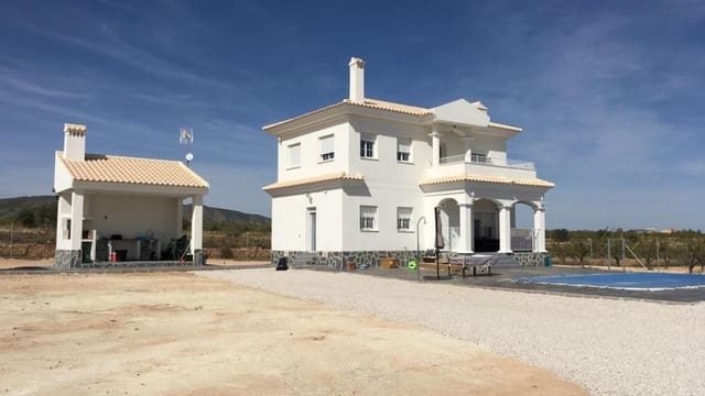 4 bedroom Villa for sale in Pinoso with pool - € 375,000 (Ref: 7971090)