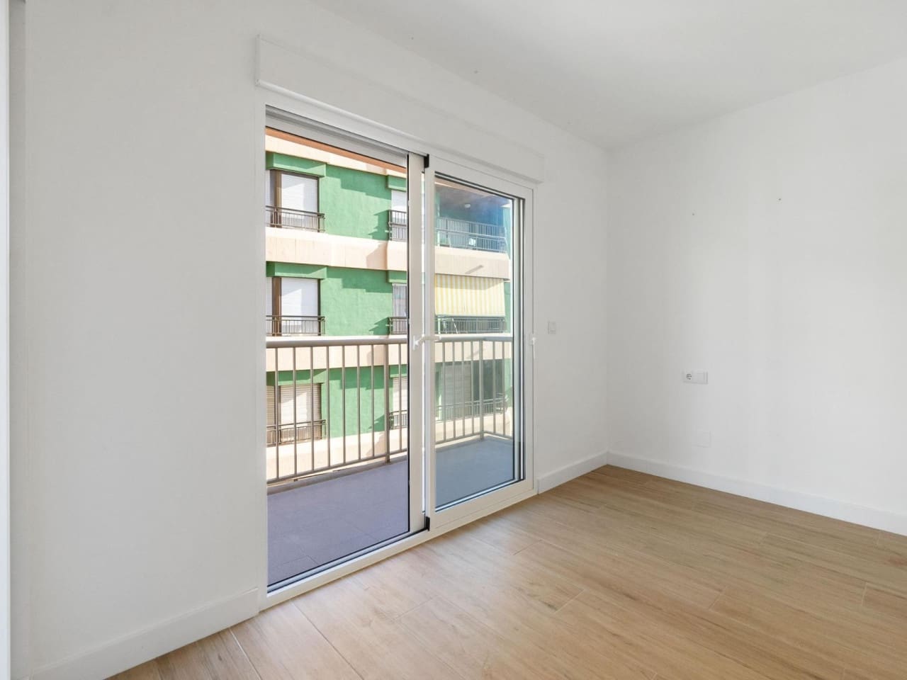 4 makuuhuone Huoneisto myytävänä paikassa Torrevieja - 379 000 € (Ref: 8515122)