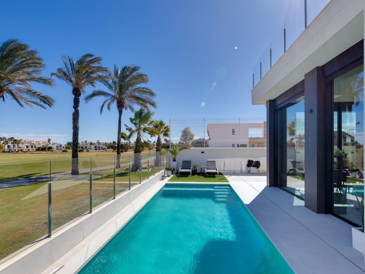 3 soverom Villa til salgs i Pilar de la Horadada med svømmebasseng garasje - € 594 000 (Ref: 8515242)