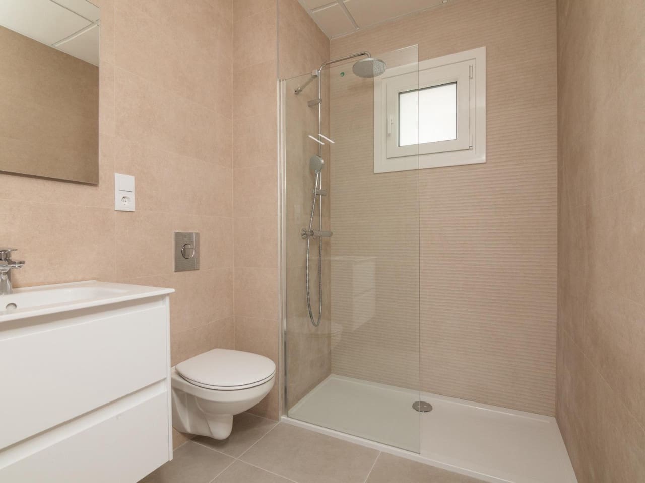 3 makuuhuone Huvila myytävänä paikassa Polop mukana uima-altaan 
autotalli - 585 000 € (Ref: 8515285)