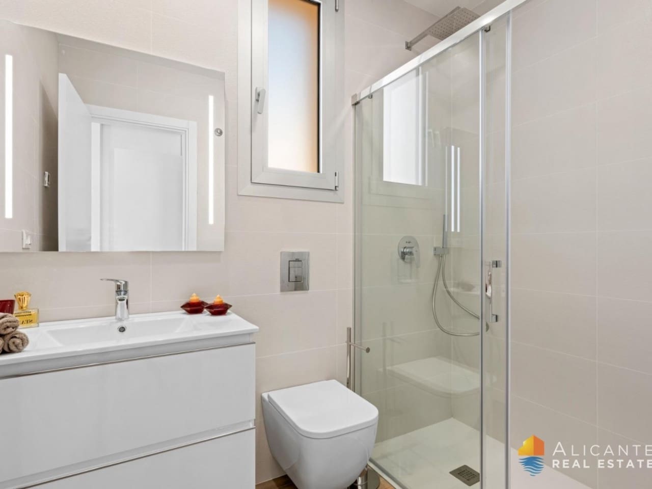 2 chambre Appartement à vendre à Villamartin avec piscine - 425 000 € (Ref: 8515291)