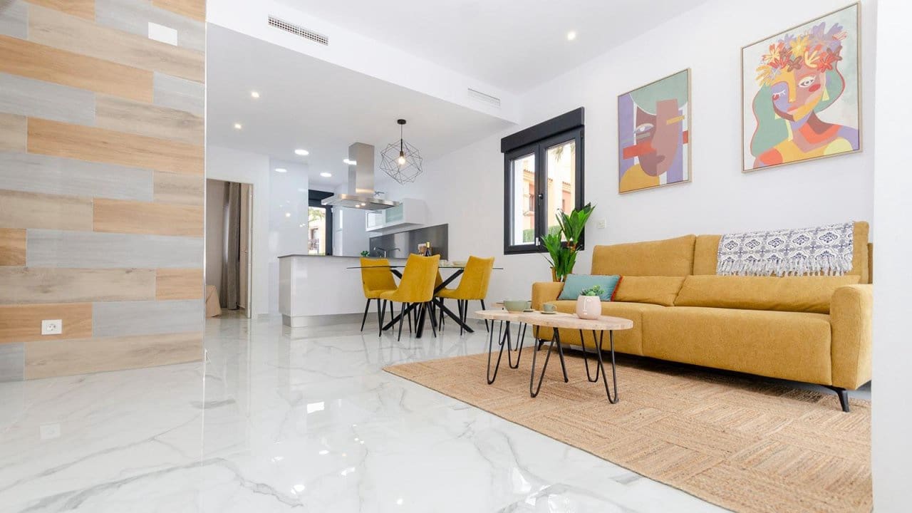 3 chambre Villa/Maison à vendre à Torrevieja avec piscine - 409 000 € (Ref: 8515304)