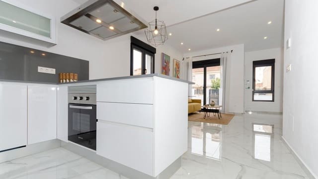 3 chambre Villa/Maison à vendre à El Chaparral - La Siesta - La Torreta, Torrevieja avec piscine - 409 000 € (Ref: 8515304)