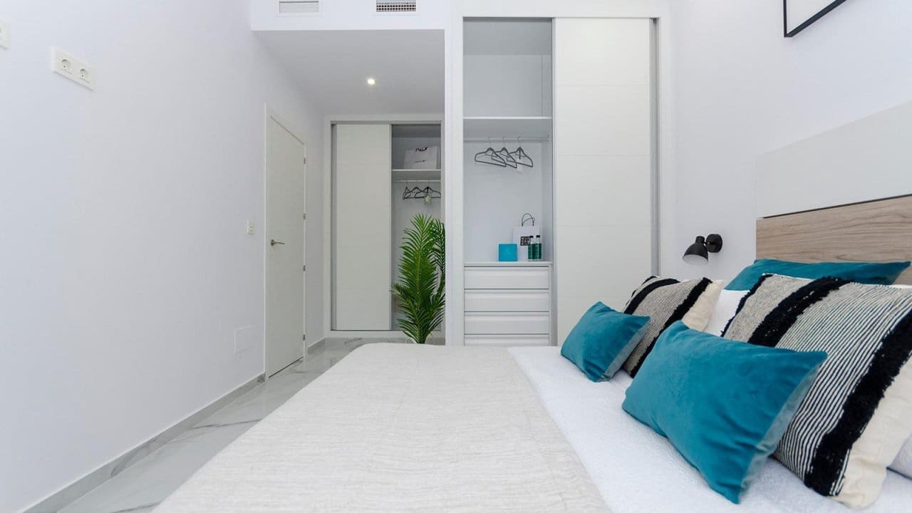 3 chambre Villa/Maison à vendre à Torrevieja avec piscine - 409 000 € (Ref: 8515304)