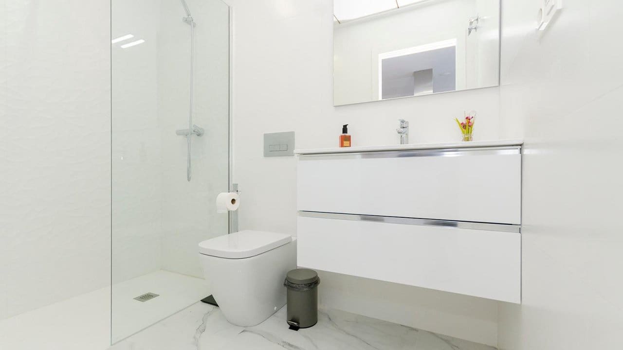 3 chambre Villa/Maison à vendre à Torrevieja avec piscine - 409 000 € (Ref: 8515304)