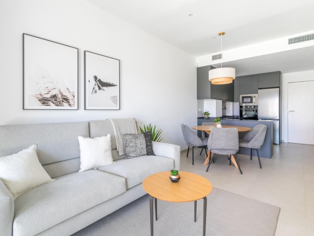 Apartamento de 3 habitaciones en Torrevieja en venta con piscina - 540.000 € (Ref: 8515418)