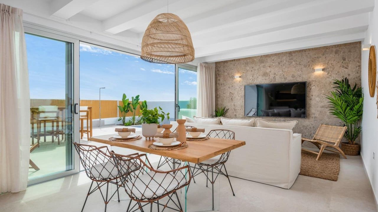 3 bedroom Villa for sale in Los Alcazares with pool - € 499,900 (Ref: 8515437)