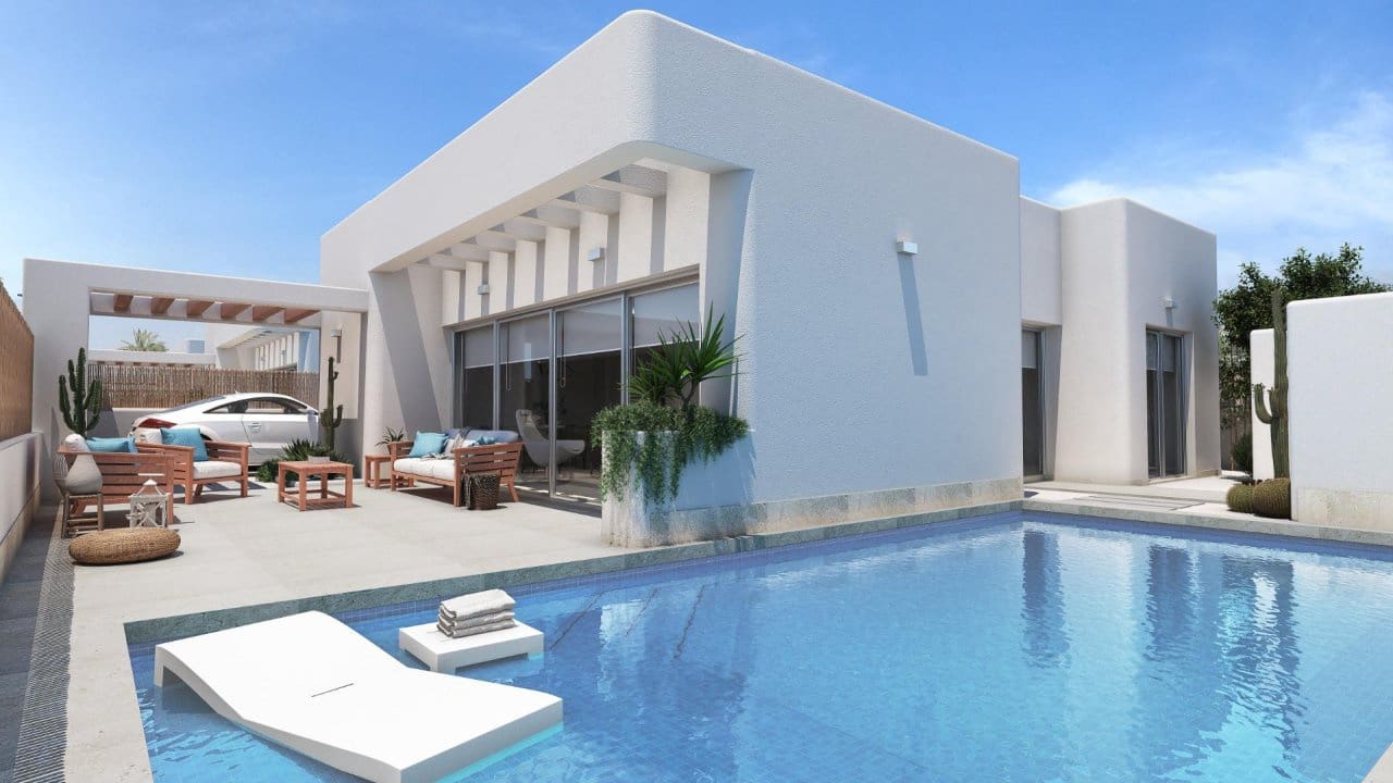 3 bedroom Villa for sale in Los Alcazares with pool - € 499,900 (Ref: 8515437)