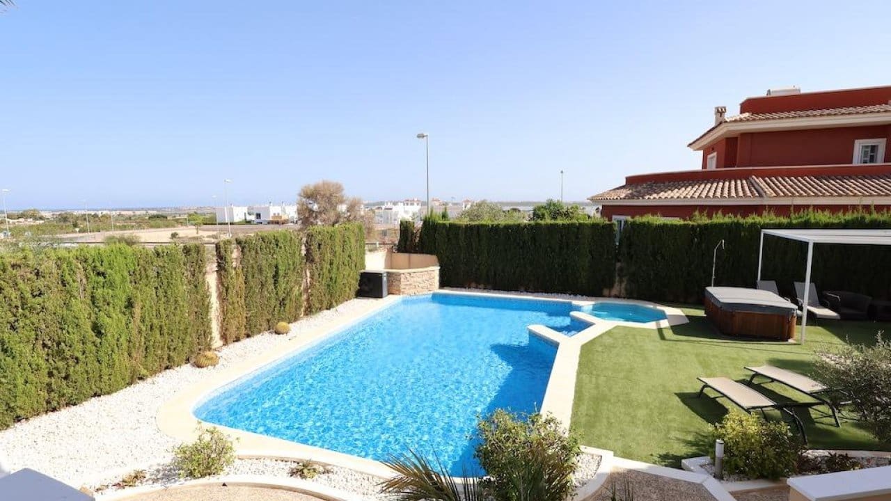 5 chambre Villa/Maison à vendre à Ciudad Quesada - 860 000 € (Ref: 8515489)