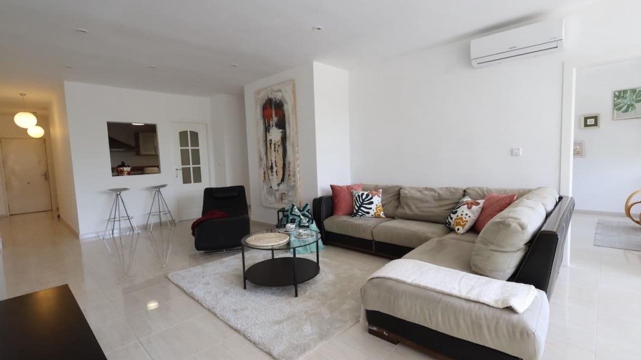 3 slaapkamer Appartement te koop in Torrevieja - € 299.000 (Ref: 8515491)