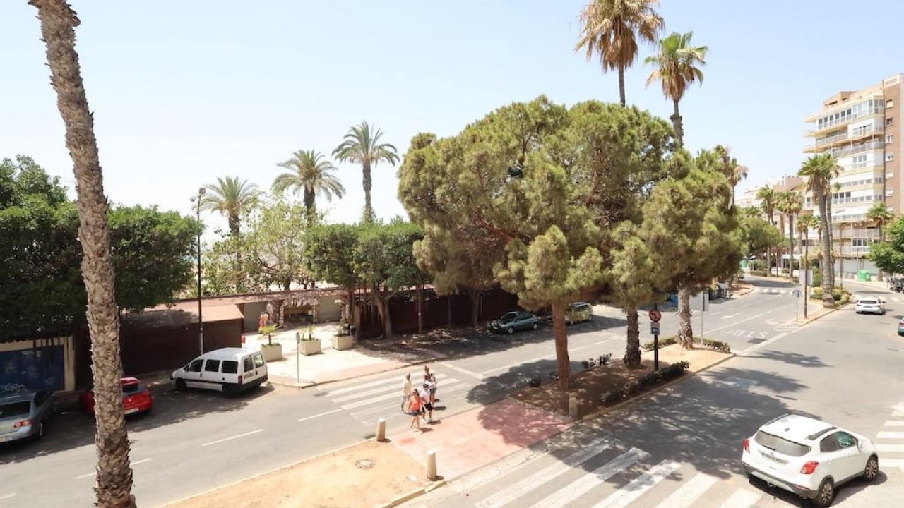 3 slaapkamer Appartement te koop in Torrevieja - € 299.000 (Ref: 8515491)