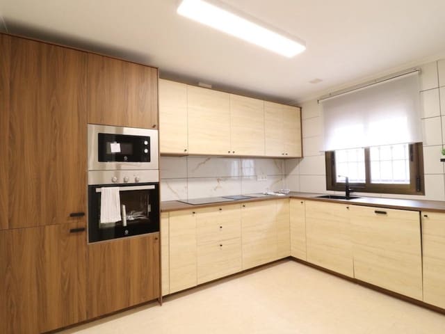 3 slaapkamer Huis te koop in San Miguel de Salinas met zwembad - € 229.000 (Ref: 8515499)