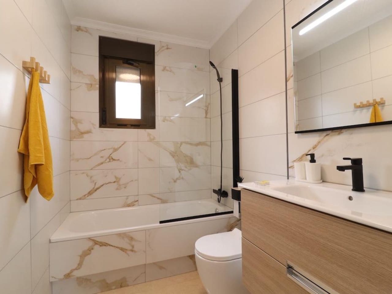 3 slaapkamer Huis te koop in San Miguel de Salinas met zwembad - € 229.000 (Ref: 8515499)